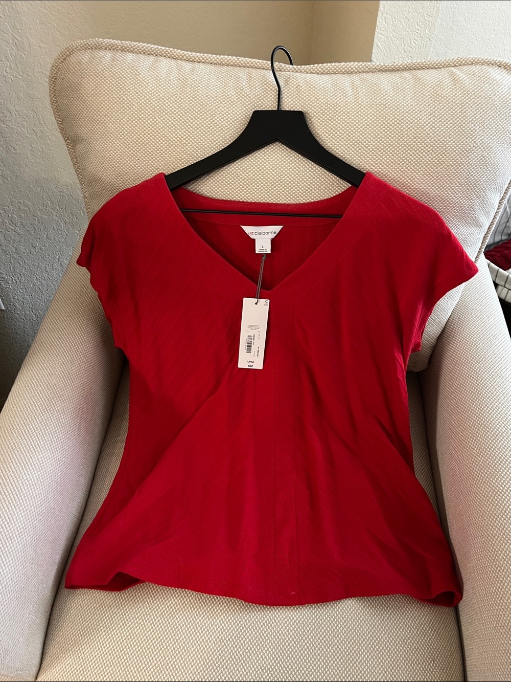 Liz Claiborne Red V-Neck Cap Sleeve Top